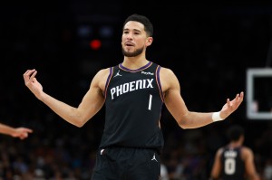 pp电子试玩-奥特：布克的坚韧是我们球队的精神内核 他是我们的领袖