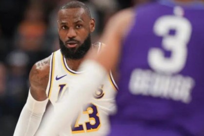 PP电子-过去3场三分合计15中0！谁偷走了詹姆斯的投篮包？