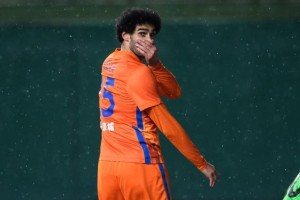 pp电子试玩-巨星还有他！泰山11年来只缺这块拼图 最高效赛季