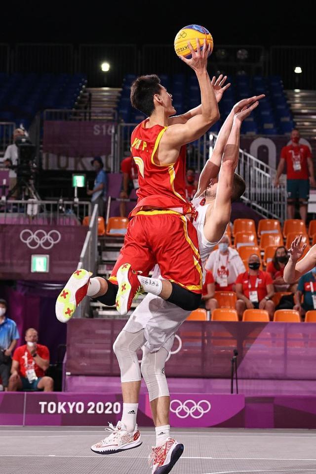 1743343326289077894.jpg 三人男篮.jpg