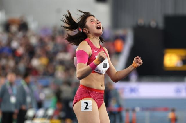 1743343354214016672.jpg 吴艳妮.jpg